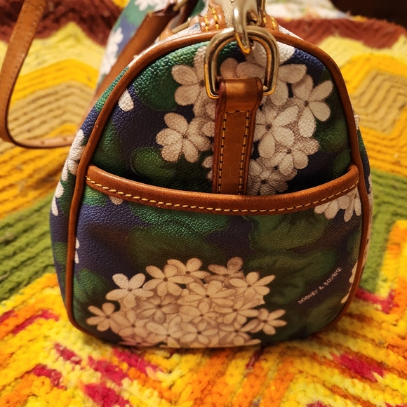 Dooney & Bourke Hydrangea barrel Bag - Picture 6 of 7